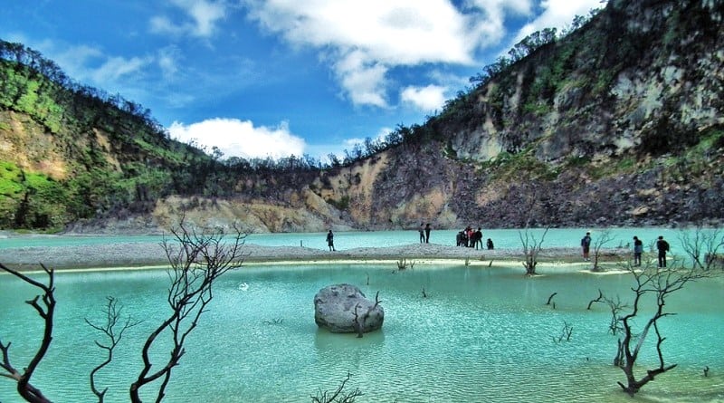 Harga Tiket Masuk Kawah Putih Ciwidey Bandung Terbaru 2022