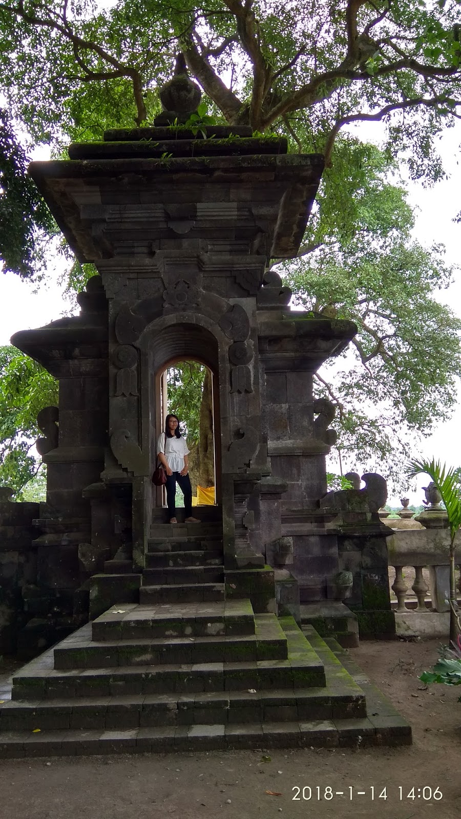Goa Selomangleng