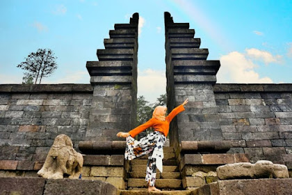 Tempat Parkir Candi Cetho