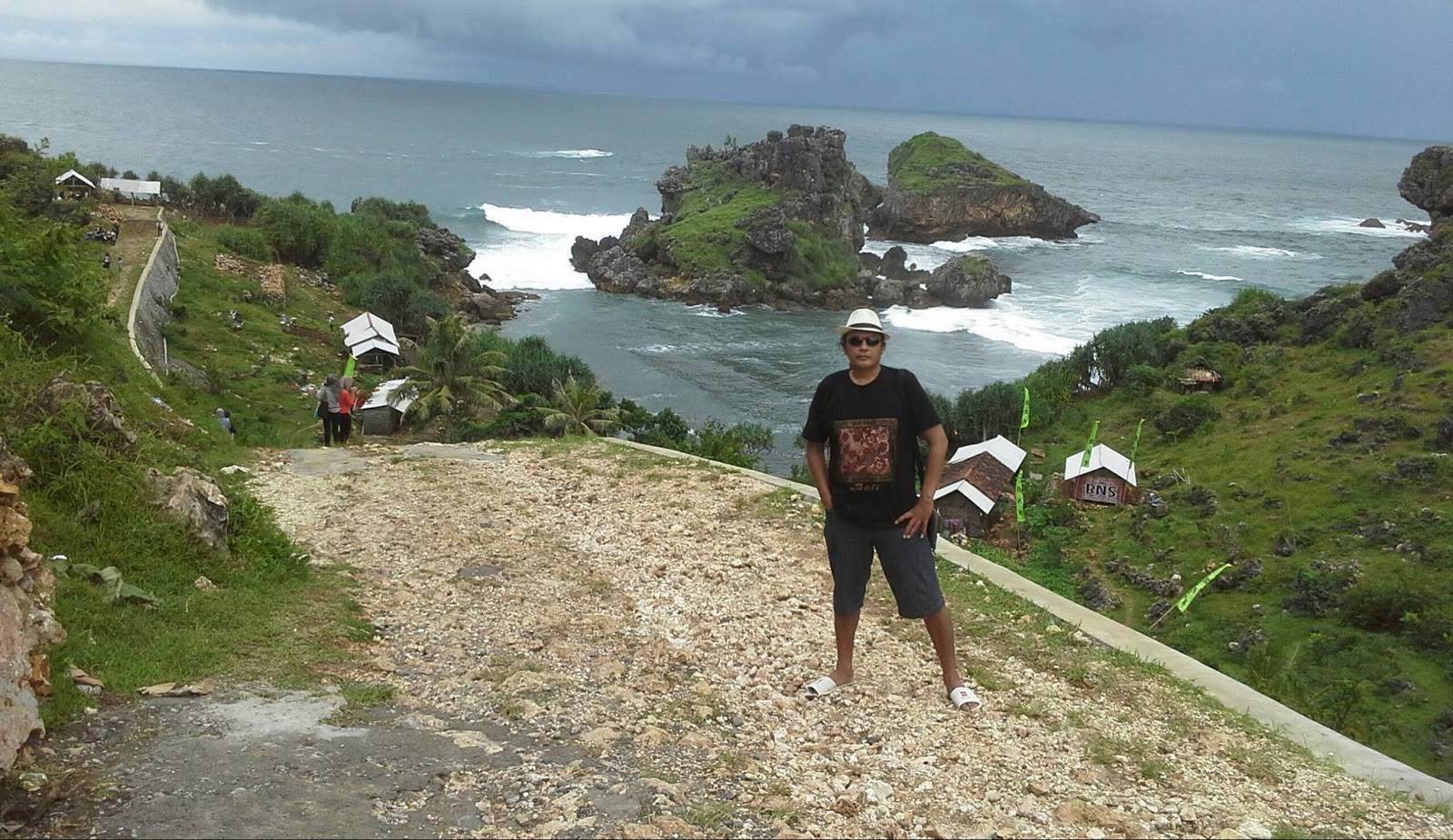 Penginapan dekat Pantai Nglambor