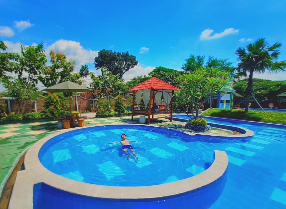 kolam renang banyu redjo