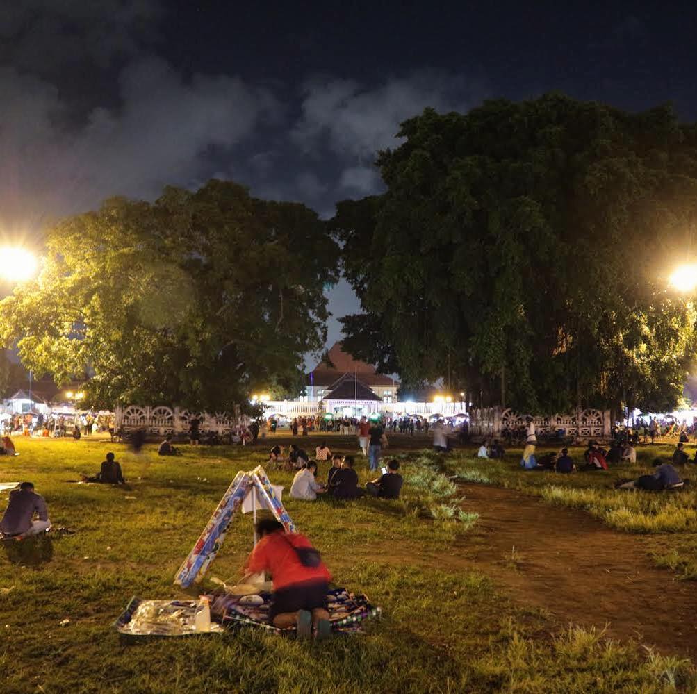 Wisata Malam Alun-Alun Klaten