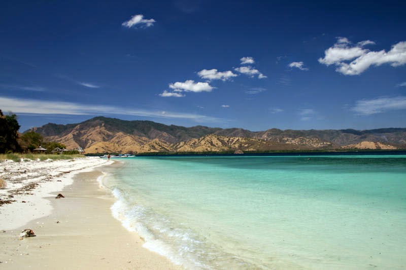 Taman Laut 17 Pulau Riung