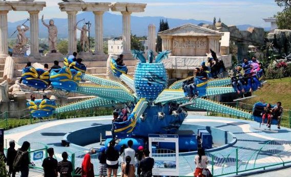 Rumah di atas pohon Mikie Holiday Funland