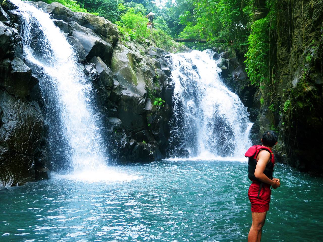 Destinasi Wisata Air Terjun Yeh Hoo di Bali
