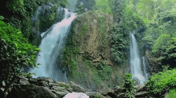 Wisata Air Terjun Lembah Pelangi Ulu Belu