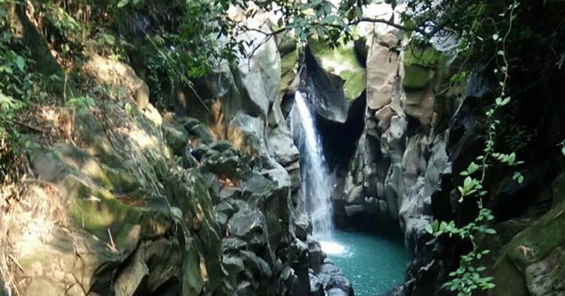 Air Terjun Curug Cikuluwung