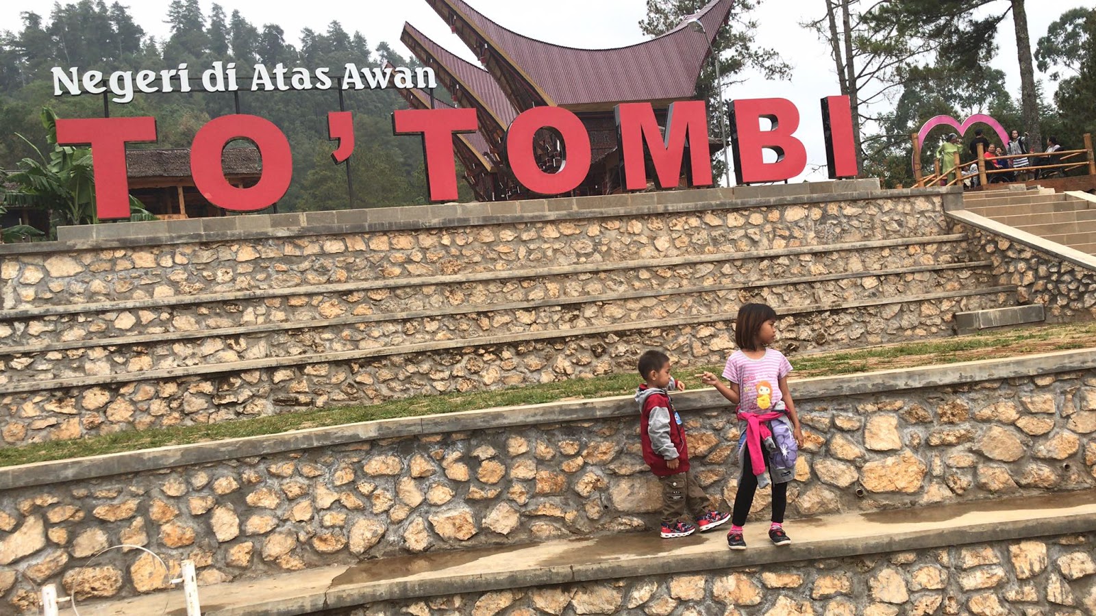 Keindahan To' Tombi