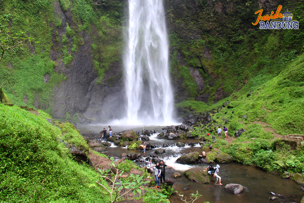 Air Terjun Pelangi