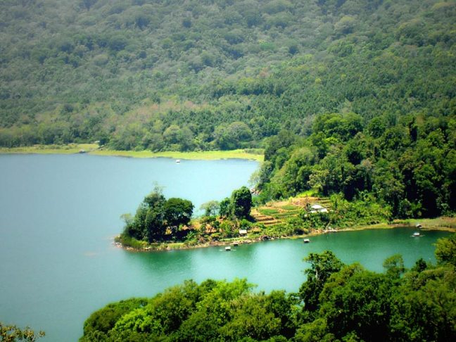 Keindahan hutan danau Tamblingan