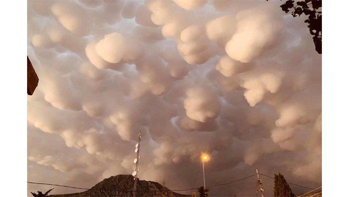 Gumpalan Awan Aneh di Langit Irak