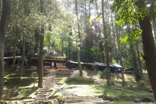 Taman Wisata Hutan Raya Juanda Terdapat Di Kota