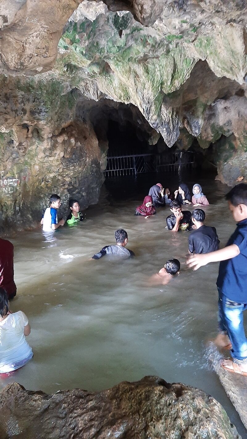 Gua Pancur Jimbaran, Bukan Gua Biasa - NativeIndonesia.com