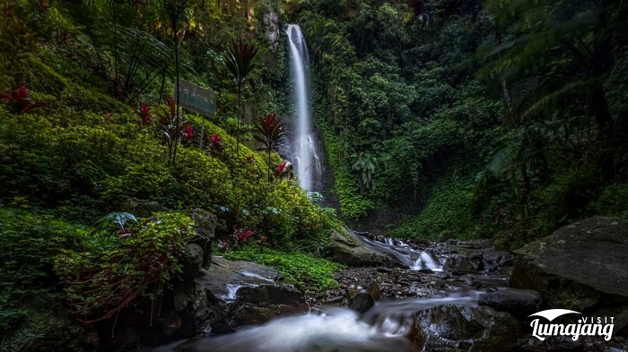 Air Terjun Watu Lapis Lumajang