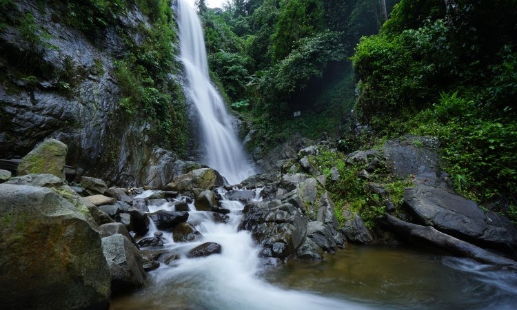Wisata Curug Bandung Karawang