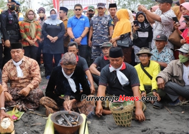 Pantai Genjik
