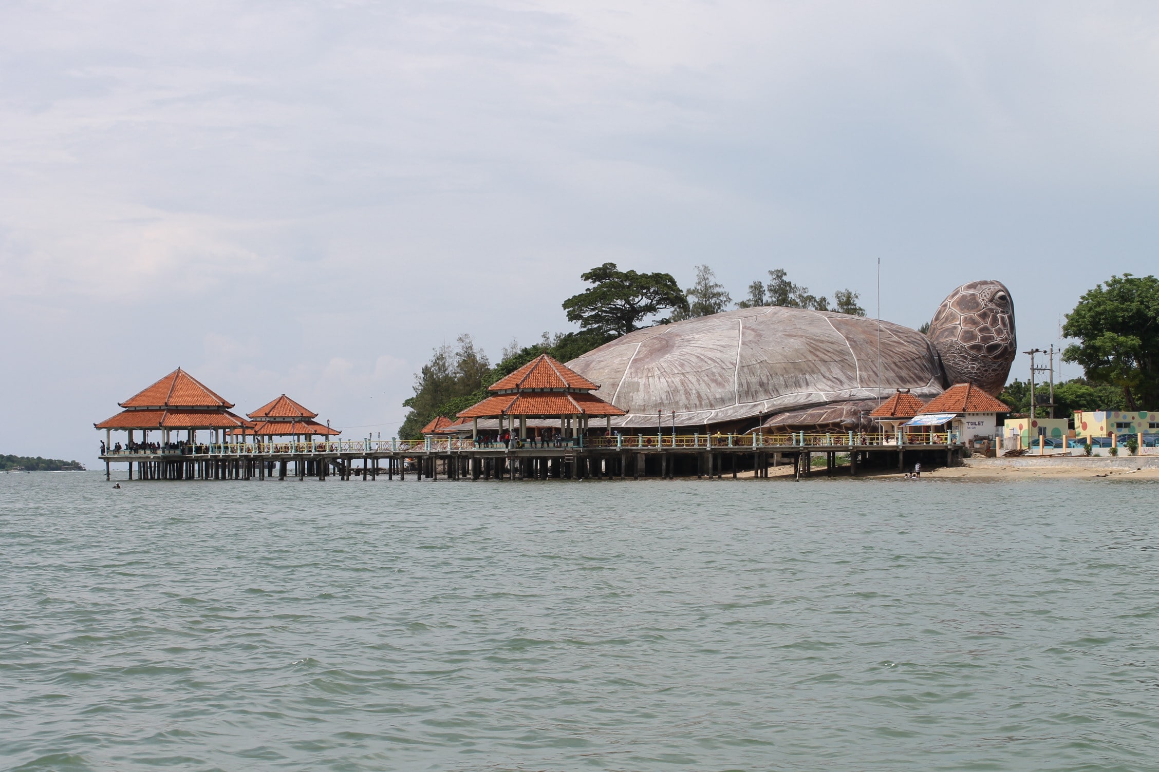 Daya Tarik Pantai Kartini