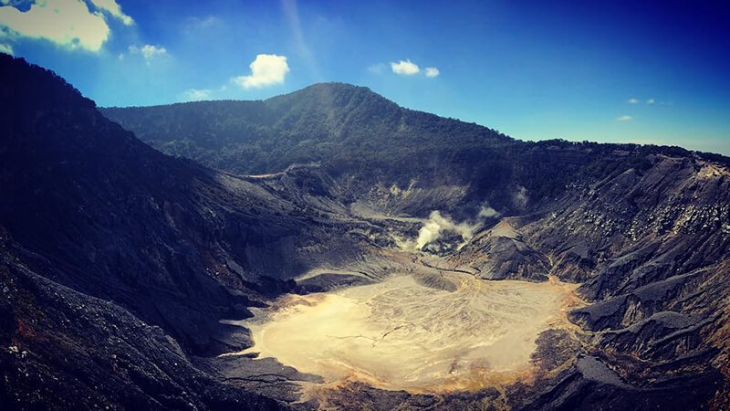 Keindahan alam Tangkuban Perahu