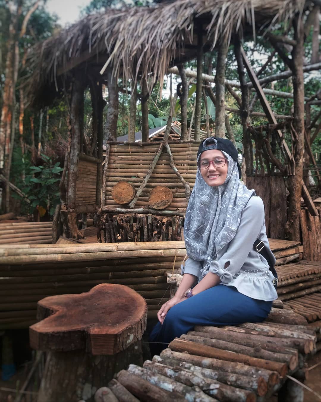 Pemandangan Sungai Sumber Biru