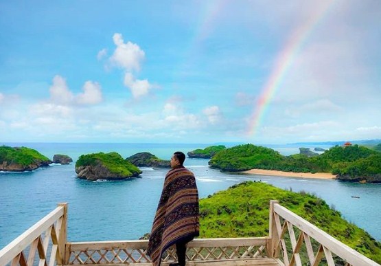 Akses dan Harga Tiket Masuk Pantai Kasap Pacitan