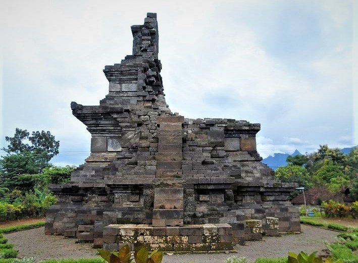 Candi Rimbi Jombang Bercorak Hindu Peninggalan Kerajaan Majapahit
