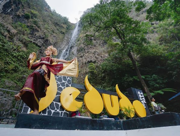 Air Terjun Sedudo